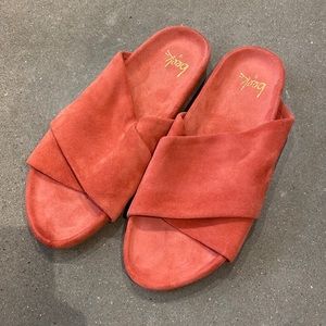 Brand new BEEK kea slide in rosewood sz 7 or 9